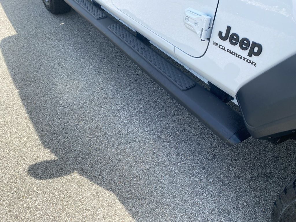 2024 Jeep Gladiator Sport