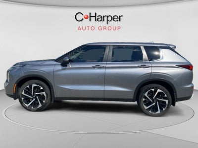 2023 Mitsubishi Outlander SE