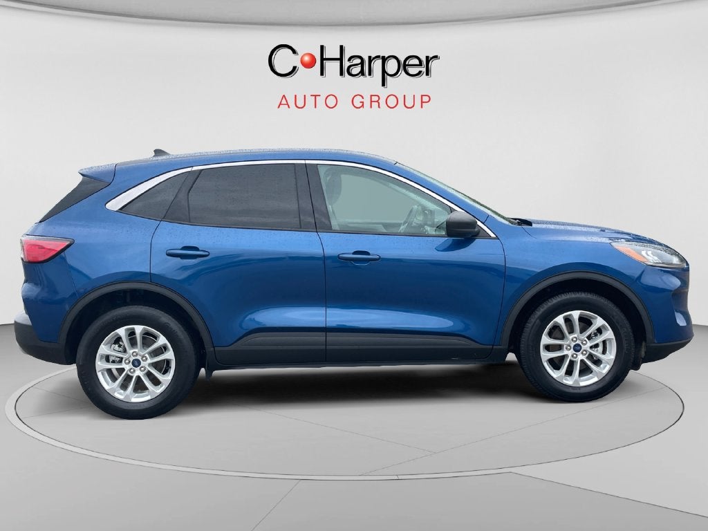 2022 Ford Escape Hybrid SE