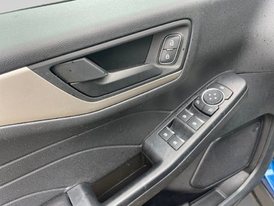 2022 Ford Escape Hybrid SE