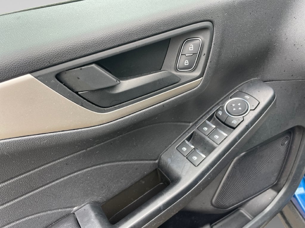 2022 Ford Escape Hybrid SE