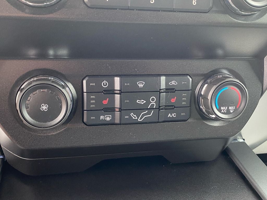 2022 Ford F-350SD XLT DRW