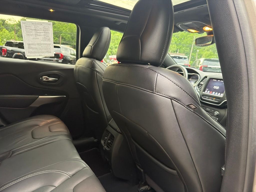 2021 Jeep Cherokee Latitude Lux