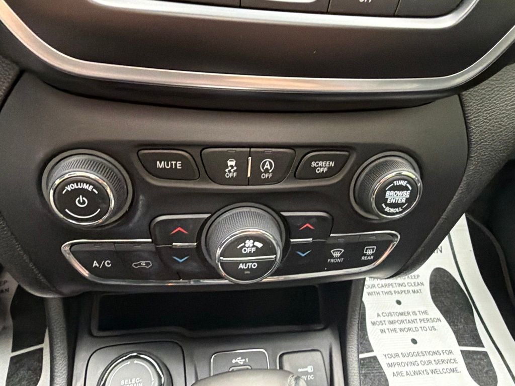 2021 Jeep Cherokee Latitude Lux