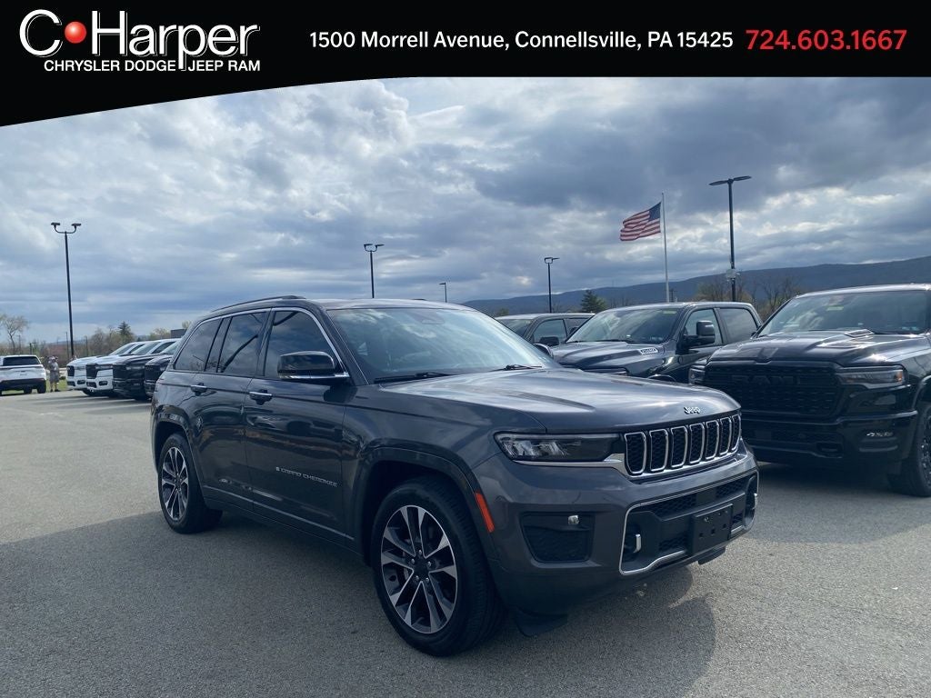 2022 Jeep Grand Cherokee Overland 4x4's photo