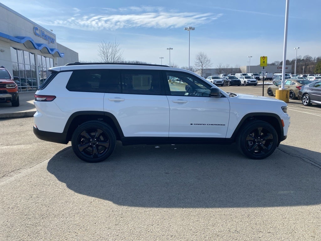 2023 Jeep Grand Cherokee L Altitude
