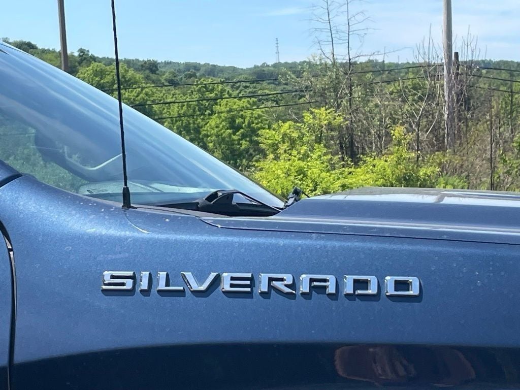 2022 Chevrolet Silverado 1500 LT LT1
