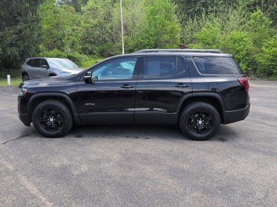 2023 GMC Acadia AT4