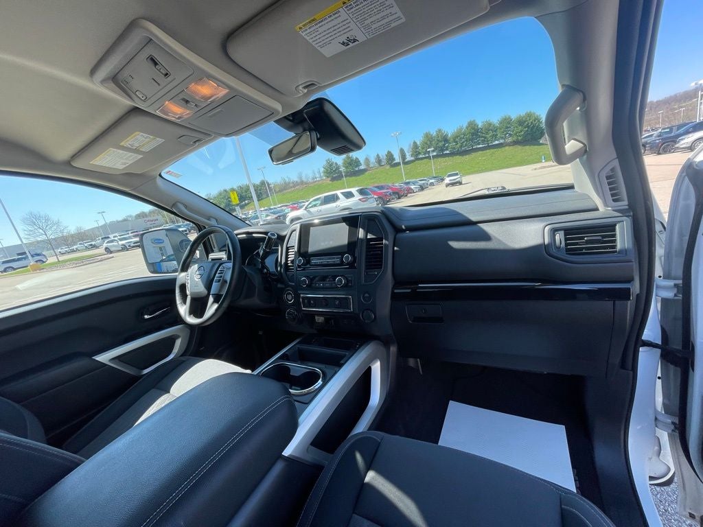 2024 Nissan Titan SV