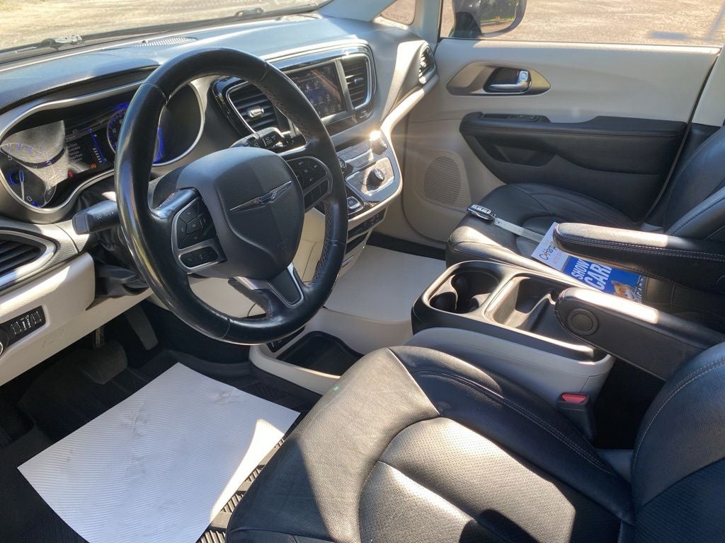 2020 Chrysler Pacifica Touring L