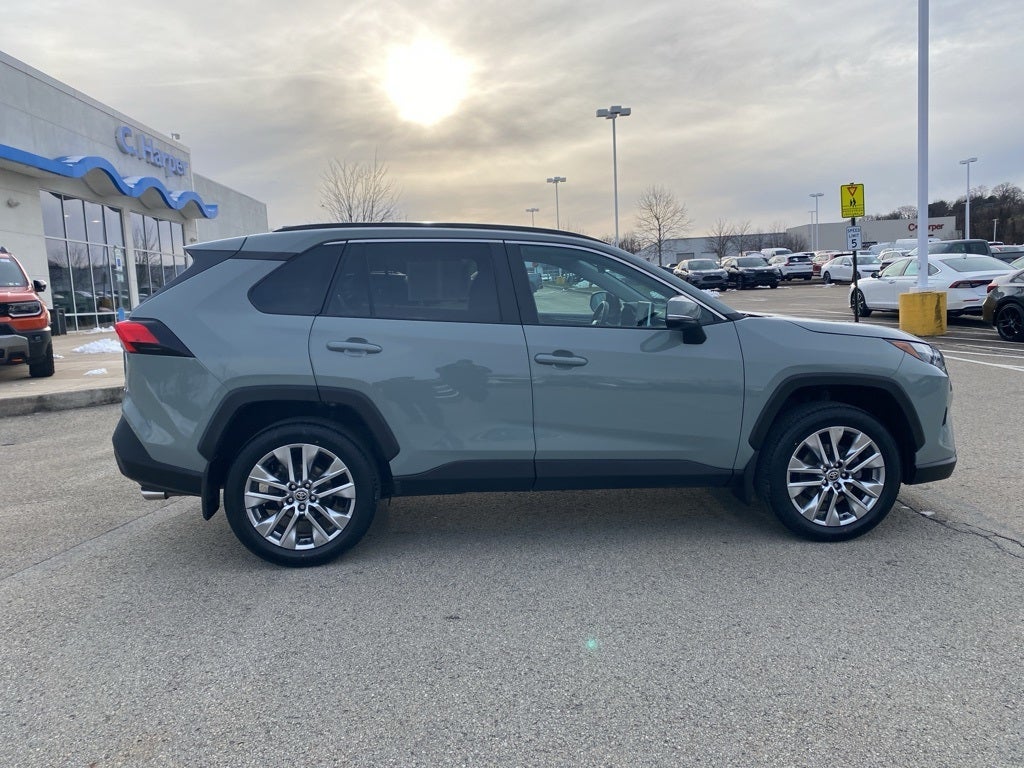 2023 Toyota RAV4 XLE Premium