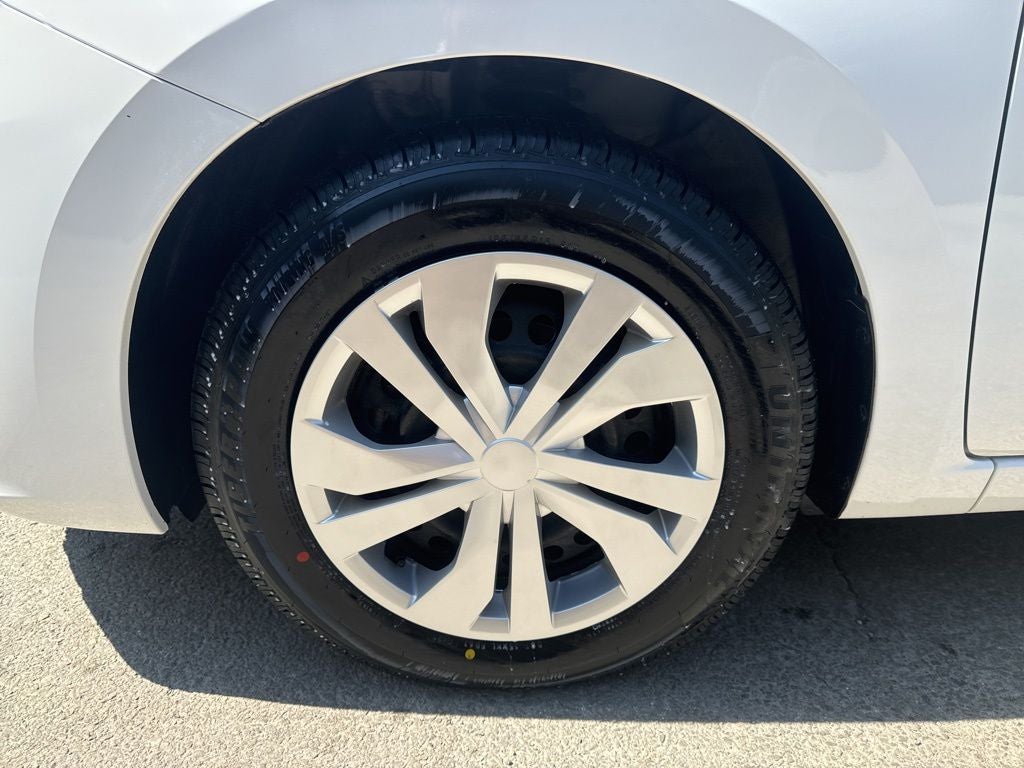 2024 Nissan Versa 1.6 S