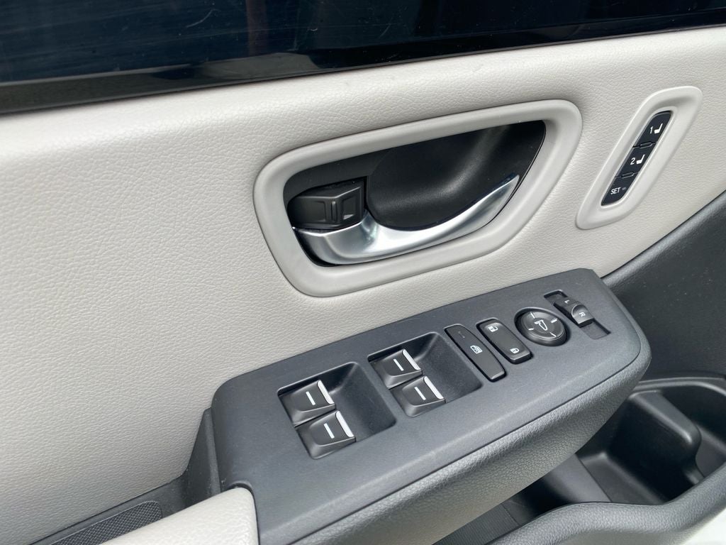2023 Honda Pilot EX-L 8 Passenger