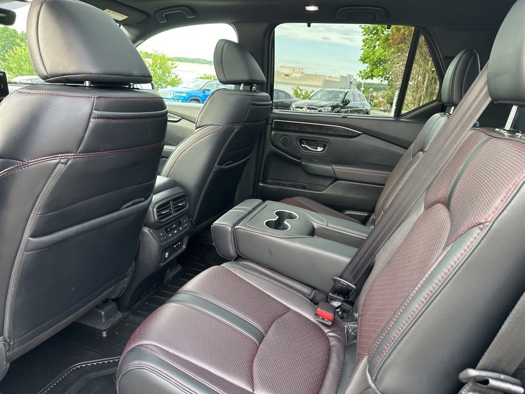 2025 Honda Pilot Black Edition