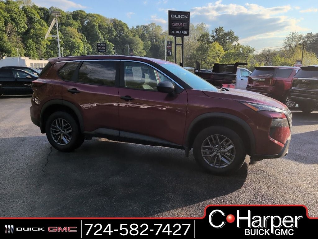 2025 Nissan Rogue S AWD's photo