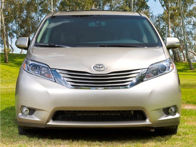 2017 Toyota Sienna XLE Premium 7 Passenger