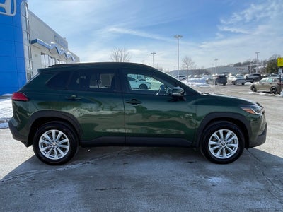 2024 Toyota Corolla Cross LE