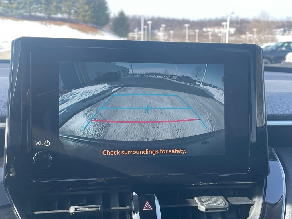 2024 Toyota Corolla Cross LE