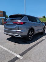 2024 Mitsubishi Outlander Base