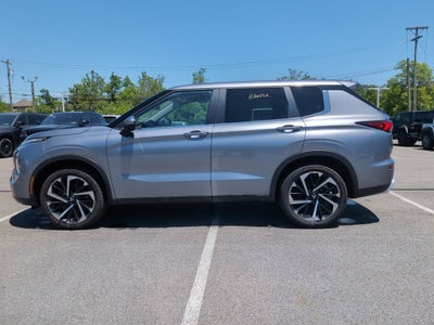 2024 Mitsubishi Outlander Base