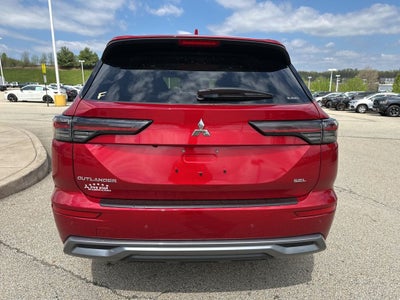2025 Mitsubishi Outlander Base