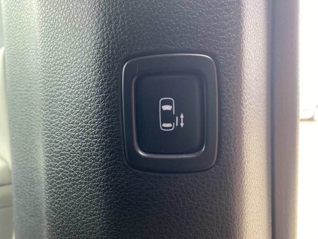 2022 Kia Carnival SX