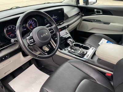 2022 Kia Carnival SX