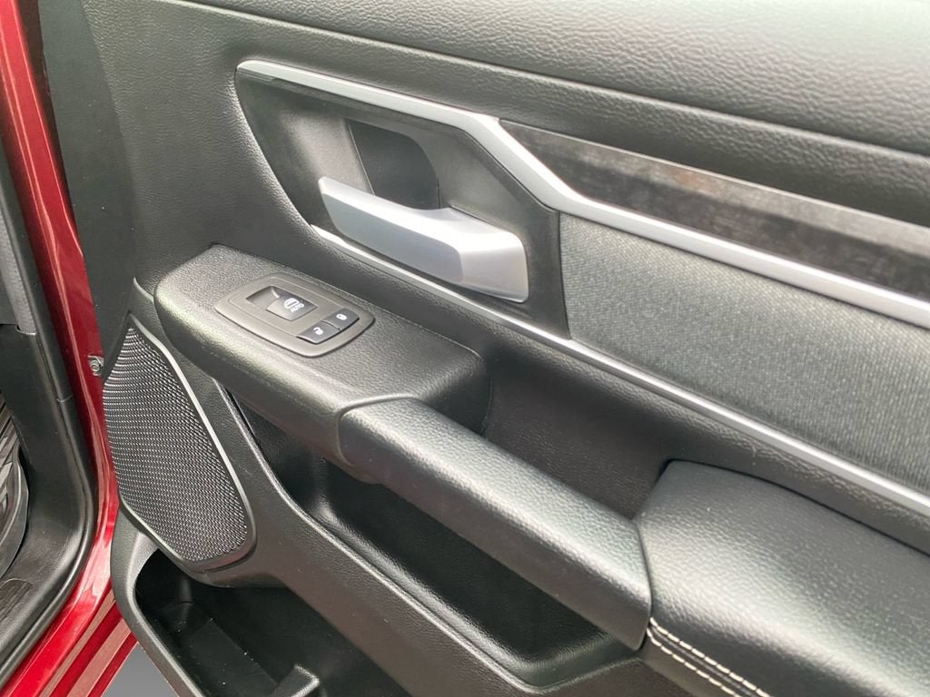 2022 RAM 1500 Big Horn Crew Cab 4x4 5'7" Box