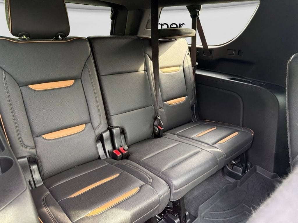2023 GMC Yukon XL AT4