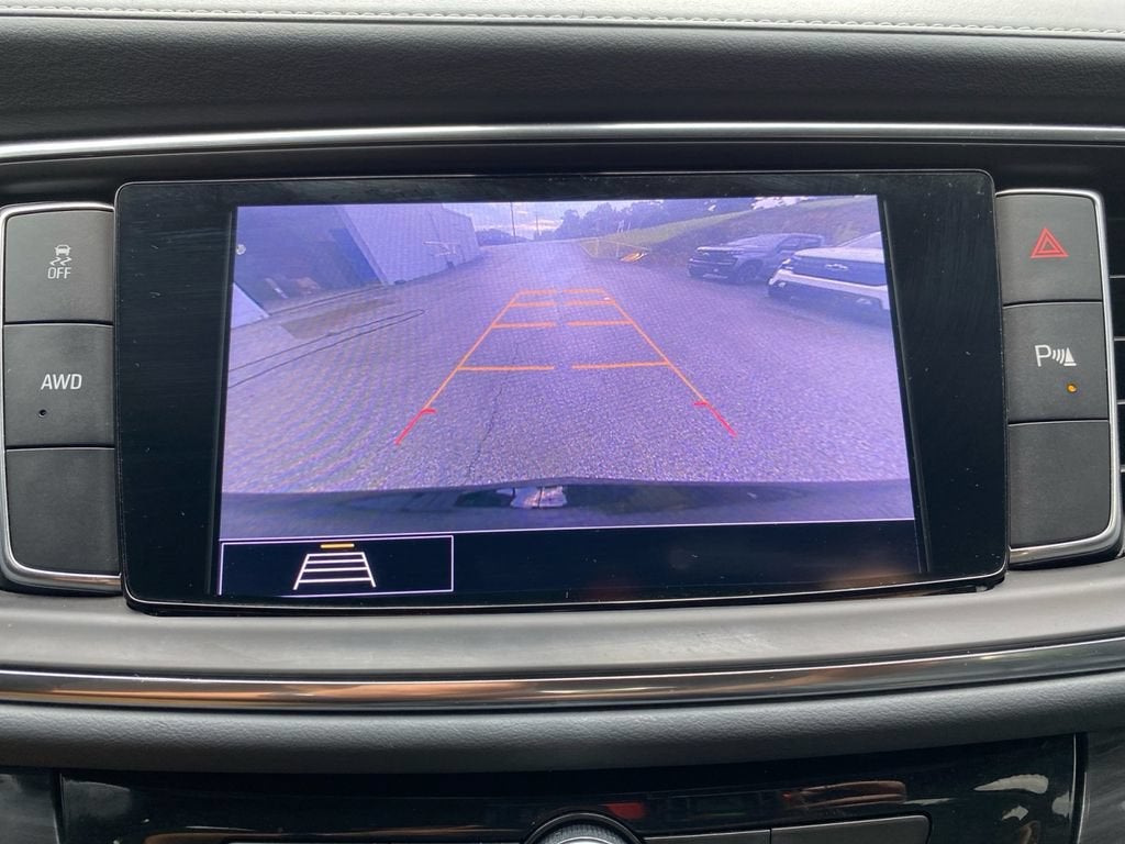 2021 Buick Enclave Essence