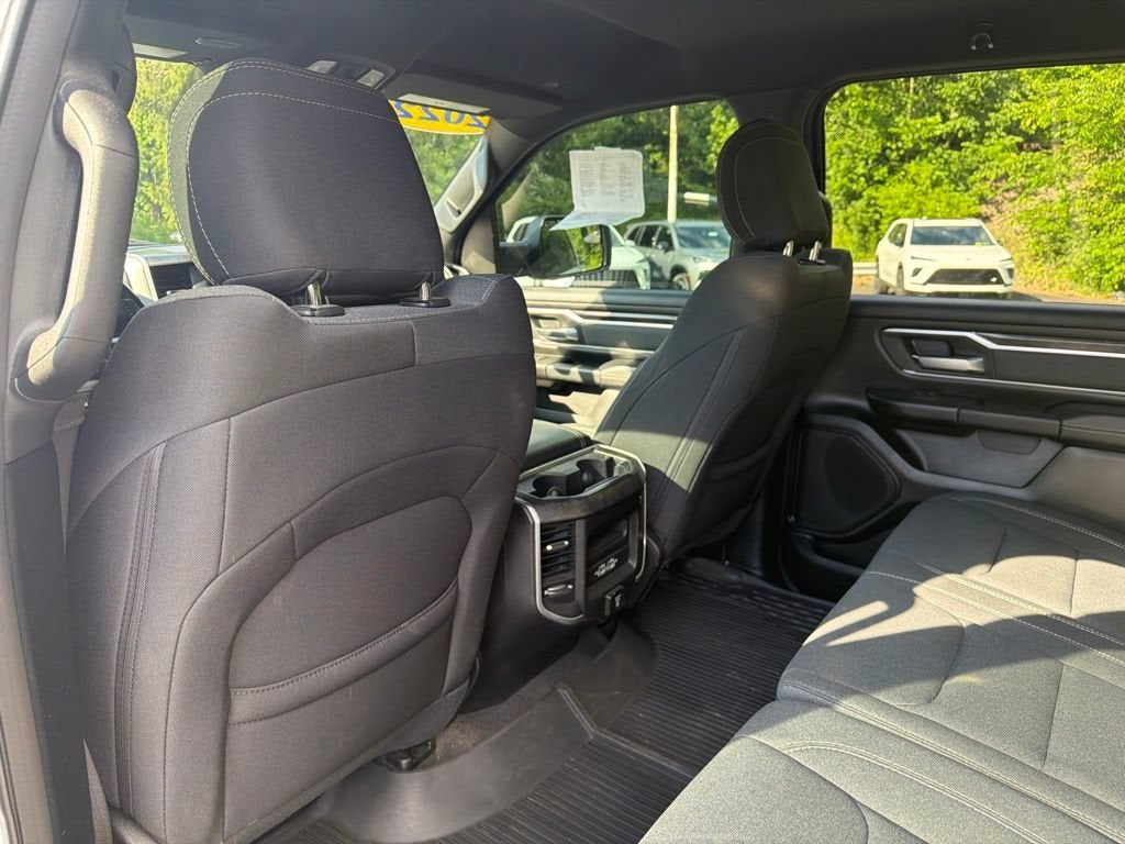 2022 RAM 1500 Big Horn Crew Cab 4x4 5'7" Box
