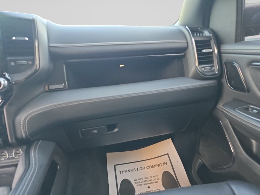 2022 RAM 1500 Limited Crew Cab 4x4 5'7" Box