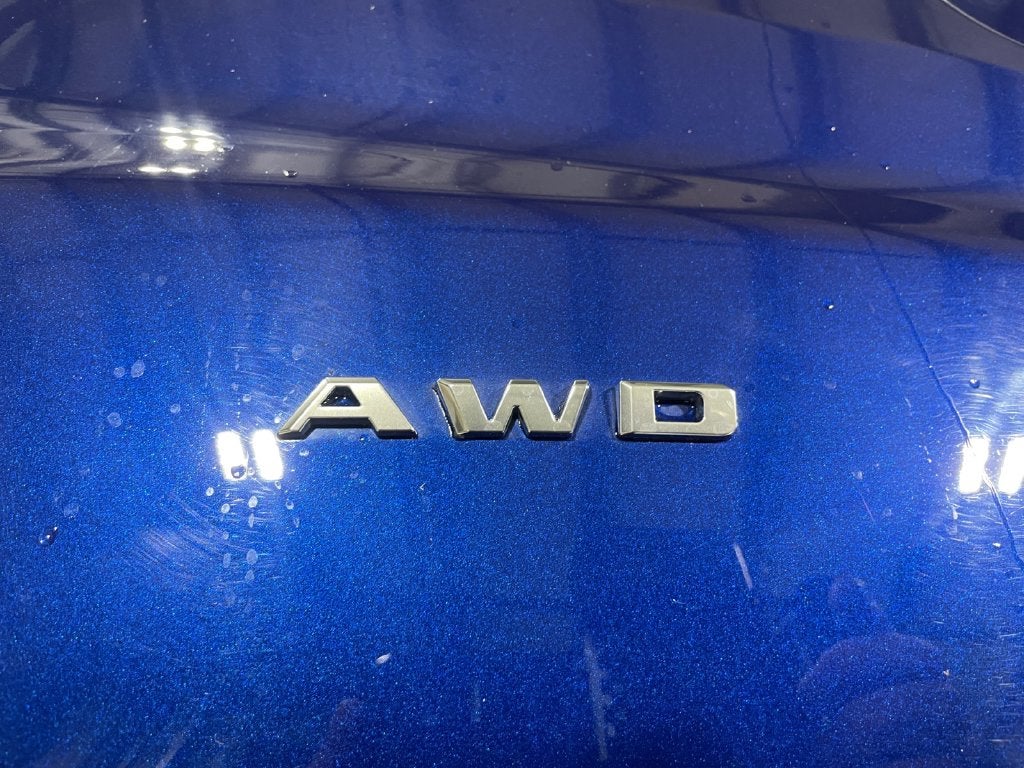 2025 Cadillac XT5 Sport