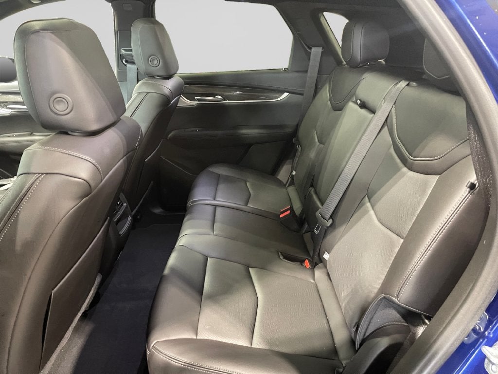 2025 Cadillac XT5 Sport