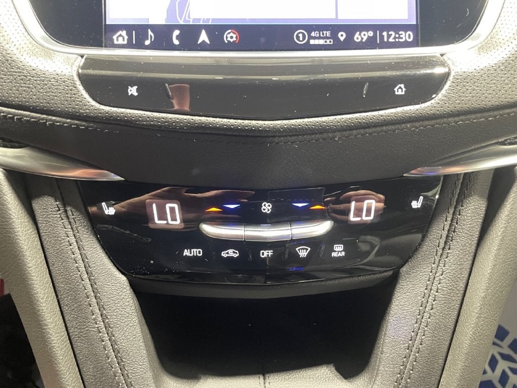 2025 Cadillac XT5 Sport