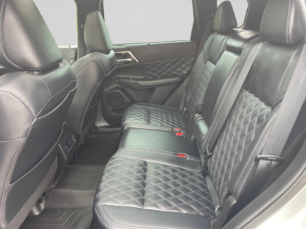 2023 Mitsubishi Outlander SEL Black Edition