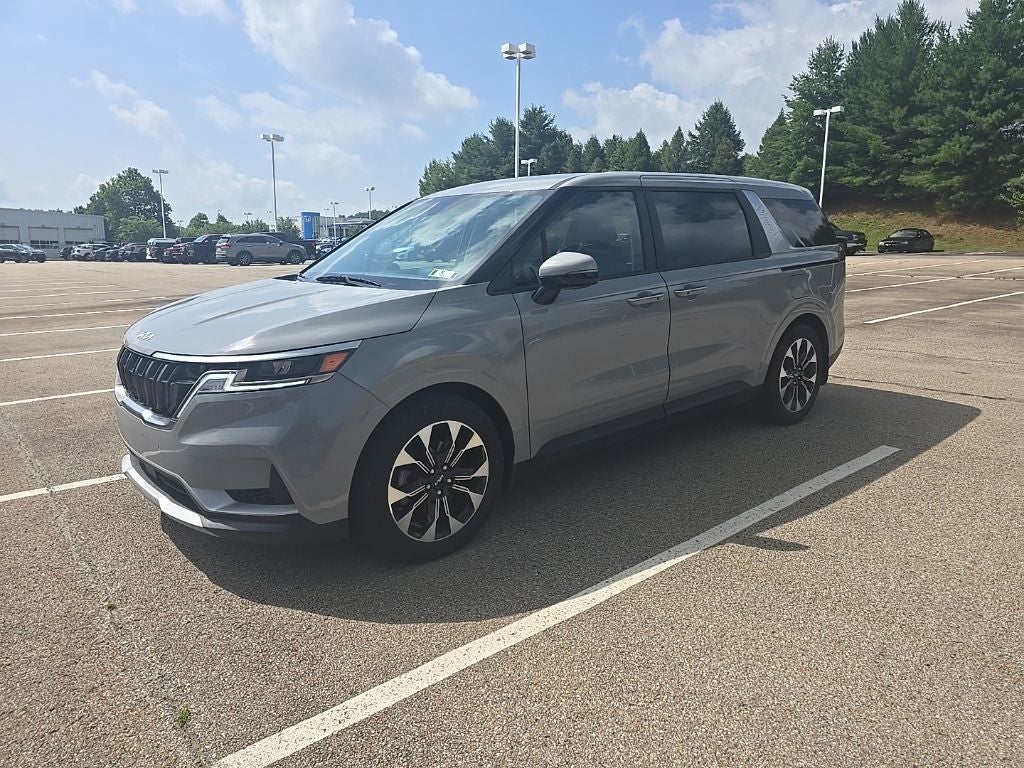 2024 Kia Carnival EX