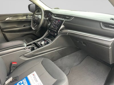 2023 Jeep Grand Cherokee L Laredo 4x4