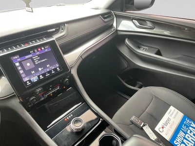 2023 Jeep Grand Cherokee L Laredo 4x4