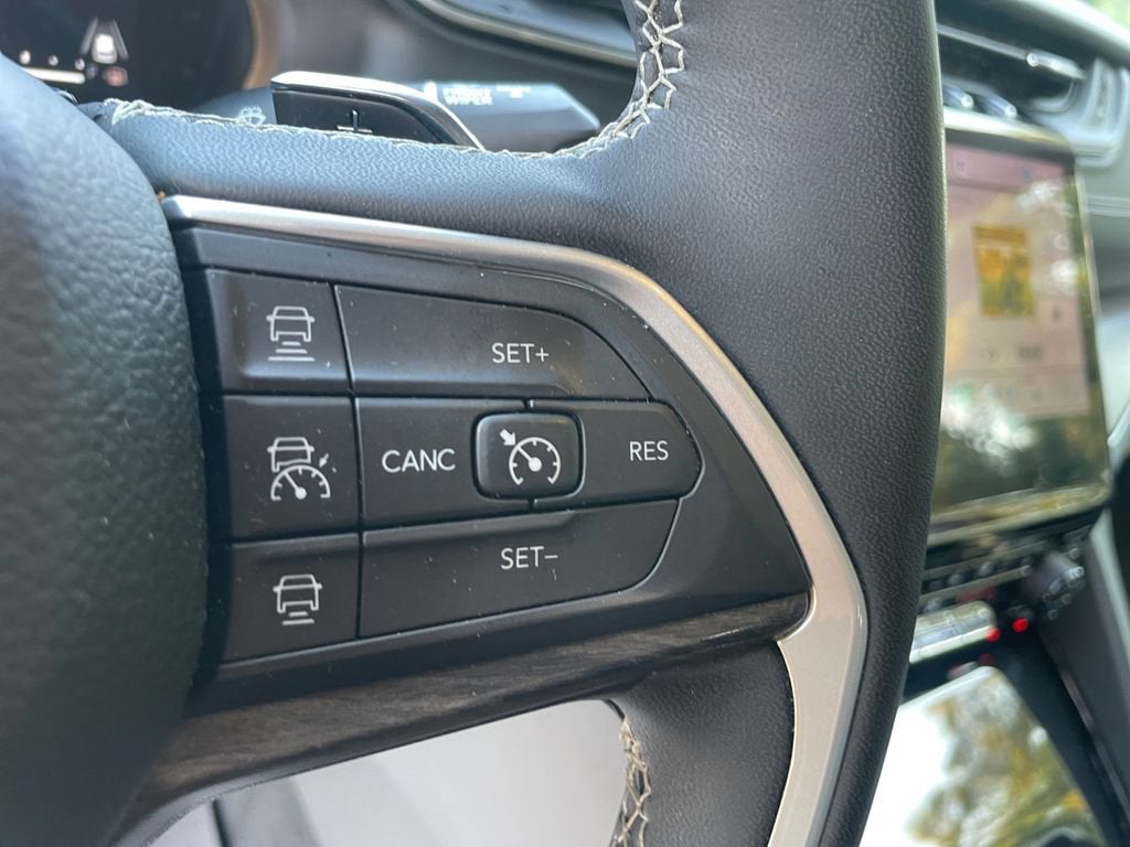 2023 Jeep Grand Cherokee L Limited 4x4