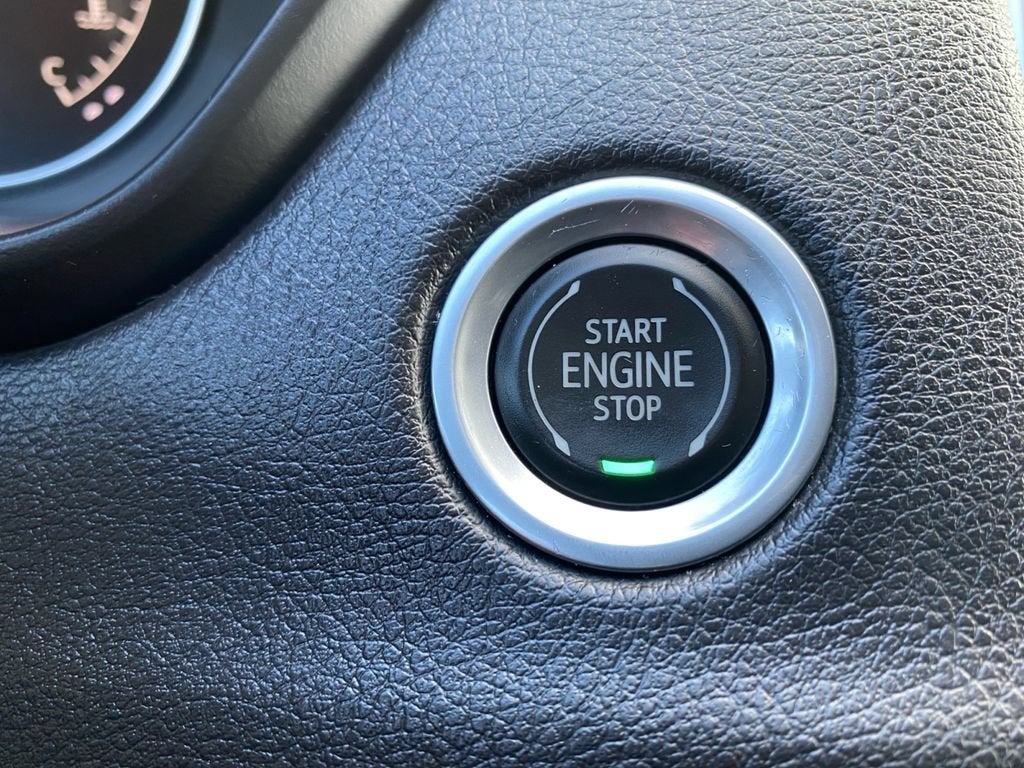 2022 Cadillac XT4 AWD Premium Luxury