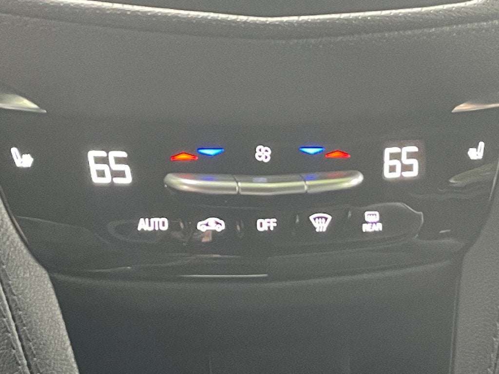 2025 Cadillac XT5 Luxury