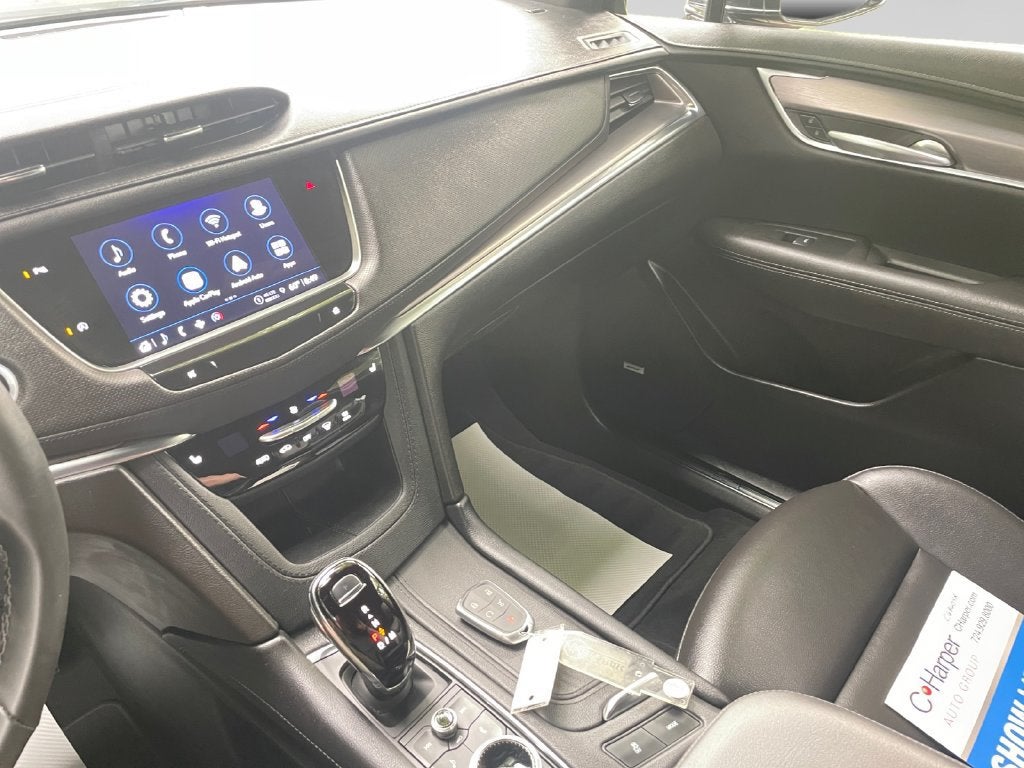 2025 Cadillac XT5 Luxury
